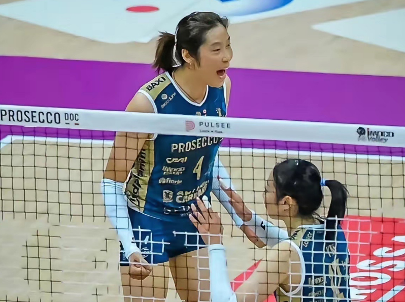 中国双星留洋!朱婷14分最高姚迪首发1分 卫冕冠军科内3-0开门红